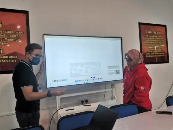 Interactive Smartboard for Sekolah Menengah Kebangsaan Aminuddin Baki, Johor Bharu – 2022 – Complete Solutions
