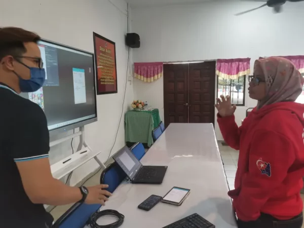 arvia-arv-100-smartboard-65-inch-smk-aminuddin-baki-johor-bharu009