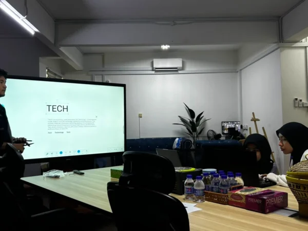 arvia meeting room ai smartboard pertubuhan ihsanku malaysia