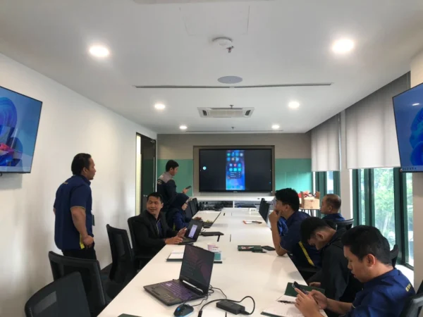 arvia smart meeting room medivest israk solutions