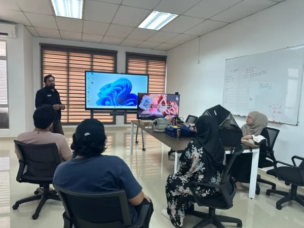 Zain Aidah Transforms Collaboration with 65-Inch Smartboard Upgrade