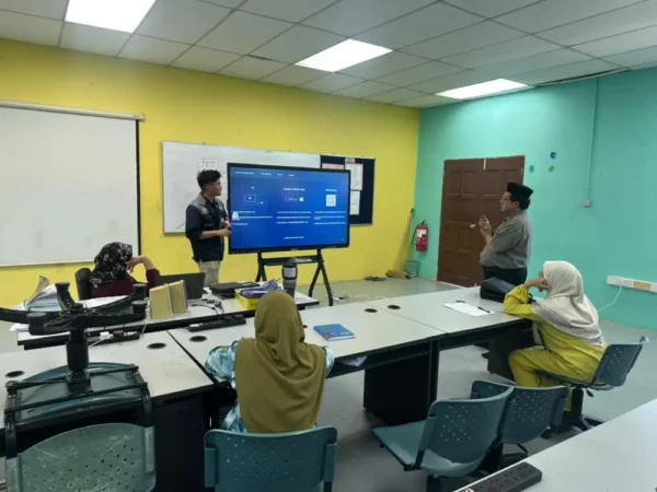 arvia smartboard smk kuala kurau israk solutions arvia solutionss