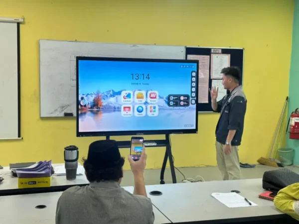 arvia smartboard smk kuala kurau israk solutions arvia solutionss