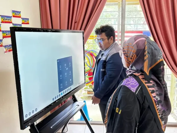 smartboard tadika mukmin junior arvia solutions israk solutions