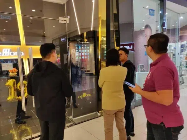 cellora-touchscreen-monitor-kiosk-003