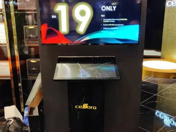 cellora-touchscreen-monitor-kiosk-009