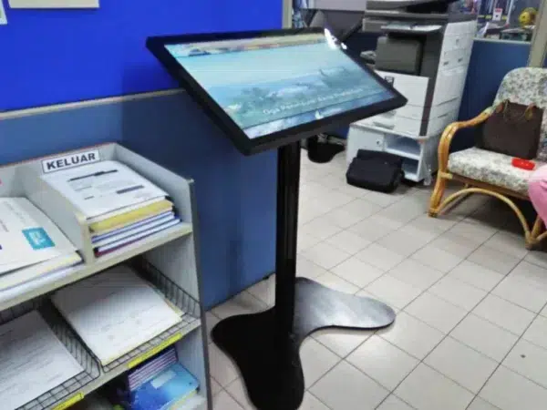 Touchscreen Monitor Kiosk for Dereka Works Sdn Bhd 2018- Complete Solutions