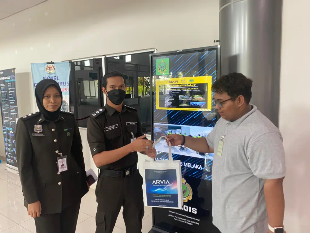 MAQIS Melaka Branch Advances Services with Arvia Digital Signage Technology