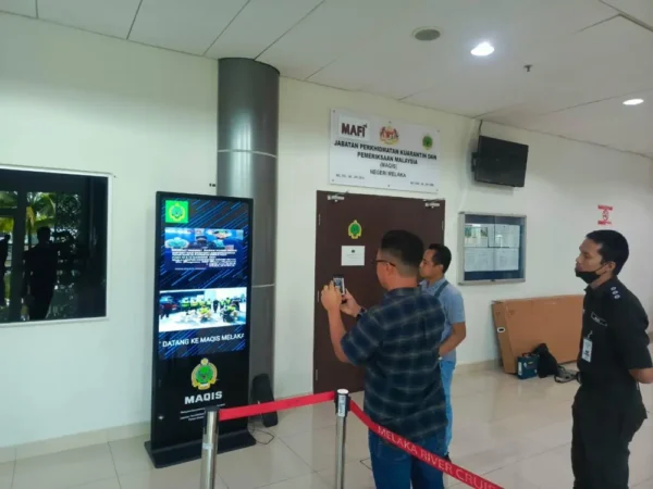digital-signage-flr103-maqis-melaka-003
