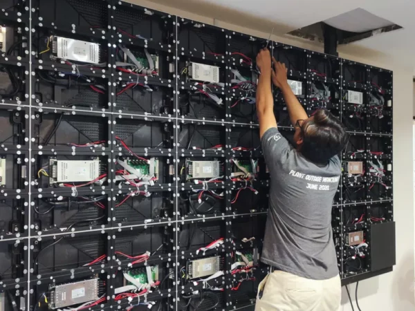drb-hicom-led-drone-videowall--008