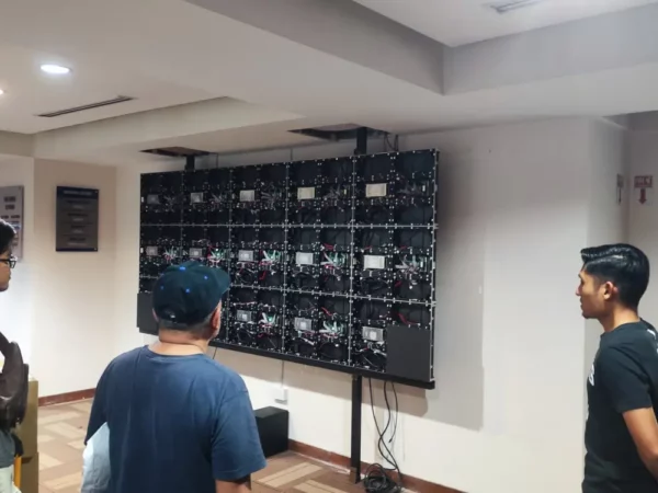 drb-hicom-led-drone-videowall--009