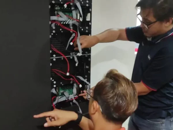 drb-hicom-led-drone-videowall--010