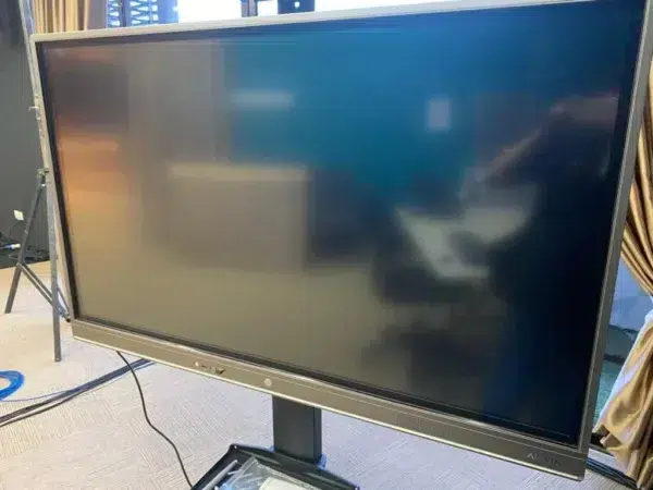 ek-circle-interactive-smartboard-004