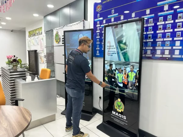 floor-standing-kiosk-FLR-103-55-008