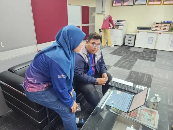floor standing kiosk kptm bangi arvia solutions israk solutions