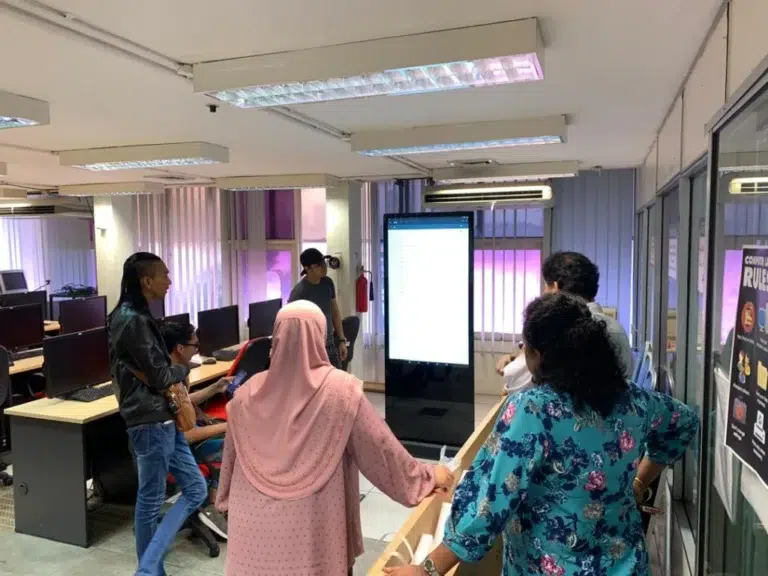 Touchscreen Floor Stand Kiosk For Halhas (M) Sdn Bhd 2019- Complete Solutions Touchscreen