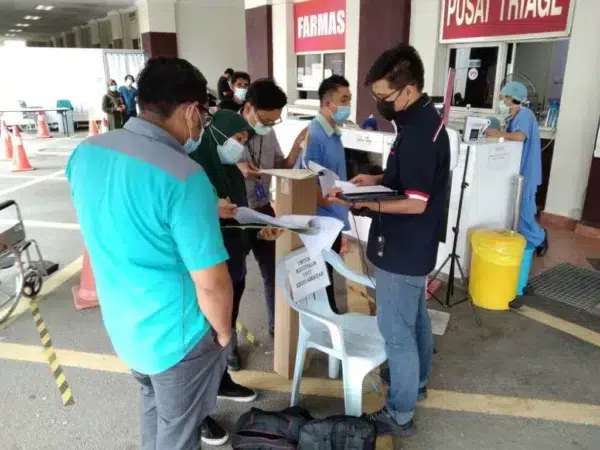 hospital-putrajaya-temperature-scanner-fever-screening-006