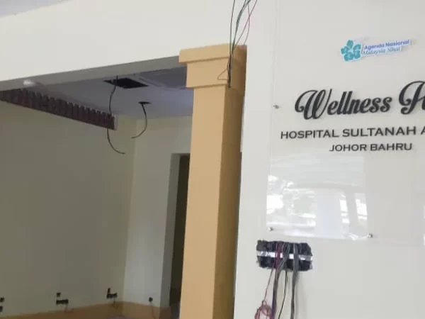 hospital-sultanah-aminah-tajidid-touchscreen-floor-standing-kiosk-002