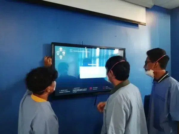hospital-sungai-buloh-digital-signage-monitor-mon100-001