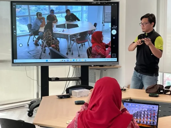 hybrid-classroom-utm-kl-005