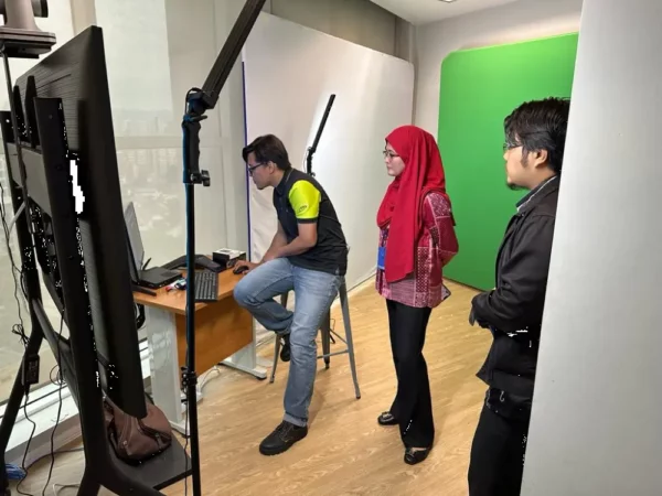 hybrid-classroom-utm-kl-006