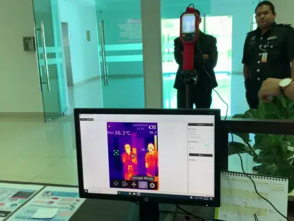 ibu-pejabat-penjara-temperature-scanner-fever-screening-005
