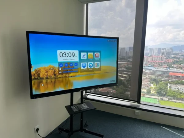 interactive smartboard ARV200 Alfa University arvia solutions israk solutions