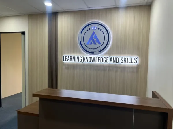 interactive smartboard ARV200 Alfa University arvia solutions israk solutions