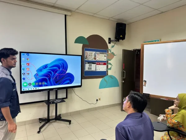 interactive smartboard ARV200 KV Pasir Gudang arvia solutions israk solutions