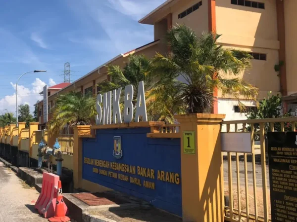 interactive smartboard smk bakar arang israk solutions arvia solutions