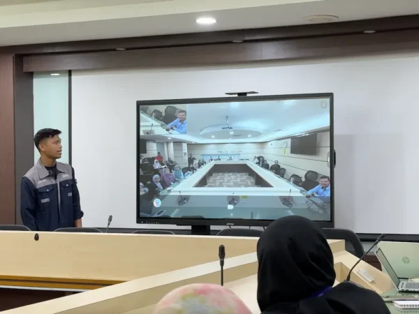 Arvia AI Smartboard set up for a hybrid meeting at a TVET institution