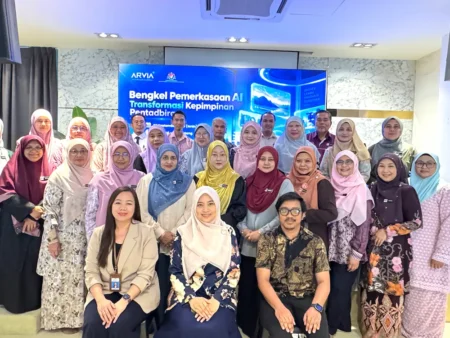 Guru Penolong Kanan Pentadbiran WP Putrajaya group photo at Arvia DELIMa 3.0 AI Training Putrajaya