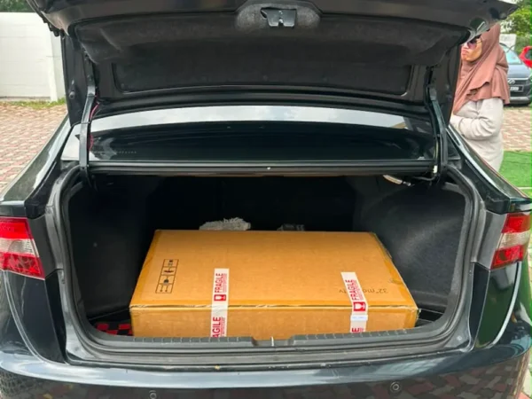Compact Arvia FlipTouch V3 packaging that fits in a car boot via Israk Solutions