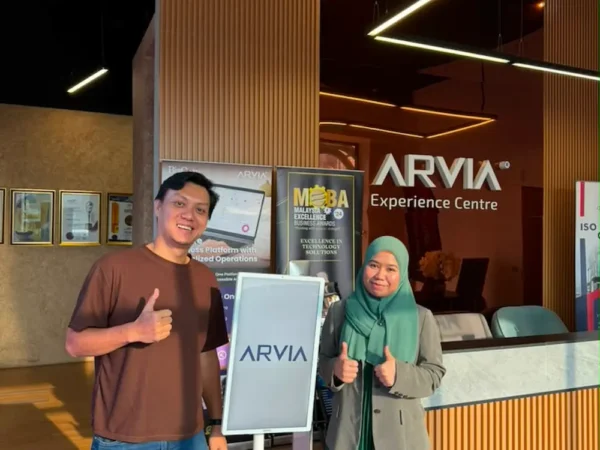 Arvia FlipTouch V3 TMPL Escapade unit collected ahead of the MATTA Fair via Israk Solutions