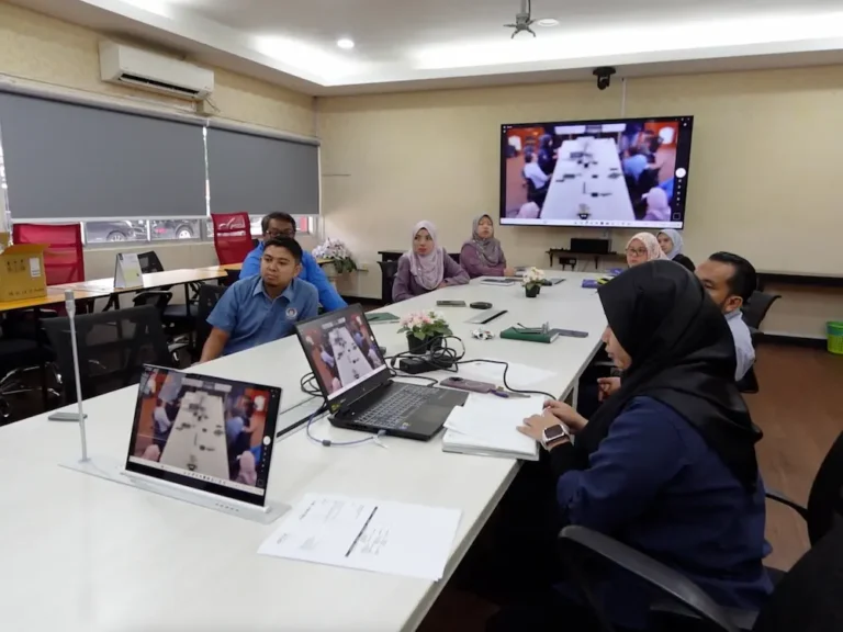 Complete smart meeting room setup at IKM Kuala Lumpur via Israk Solutions