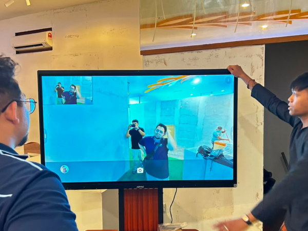 Built-in AI voice tracking camera on Arvia Smartboard AI at BERNAS via Israk Solutions
