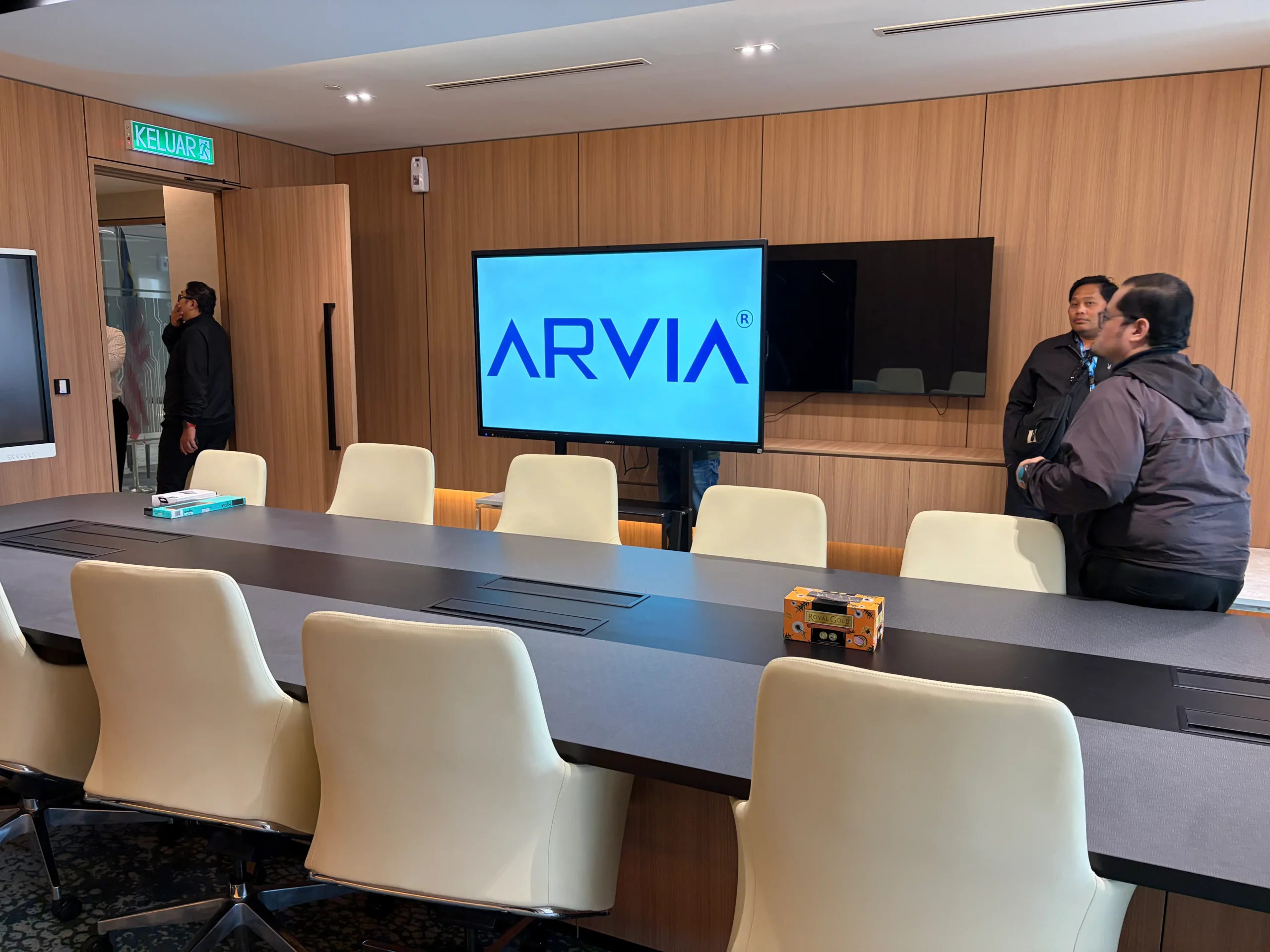 Arvia Smartboard Ai Kementerian Digital: Proven 2026 Arvia Smartboard AI Kementerian Digital installed in a Putrajaya meeting room, delivered by Israk Solutions