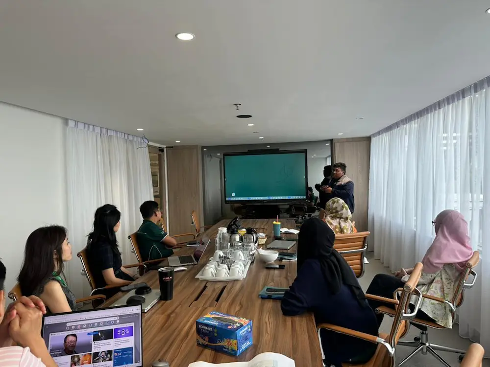 Arvia Smartboard AI KLK Retail Centre