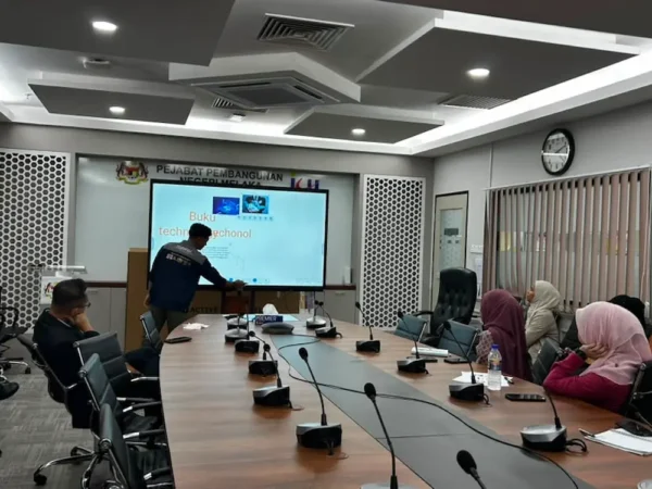 Arvia Smartboard AI features for smart meeting room 2