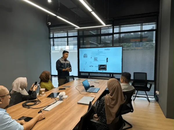 Arvia Smartboard AI X86 Network Upgrade for Smarter Meetings