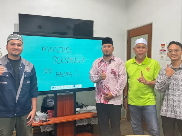 Arvia Smartboard AI Islamik Shah Alam