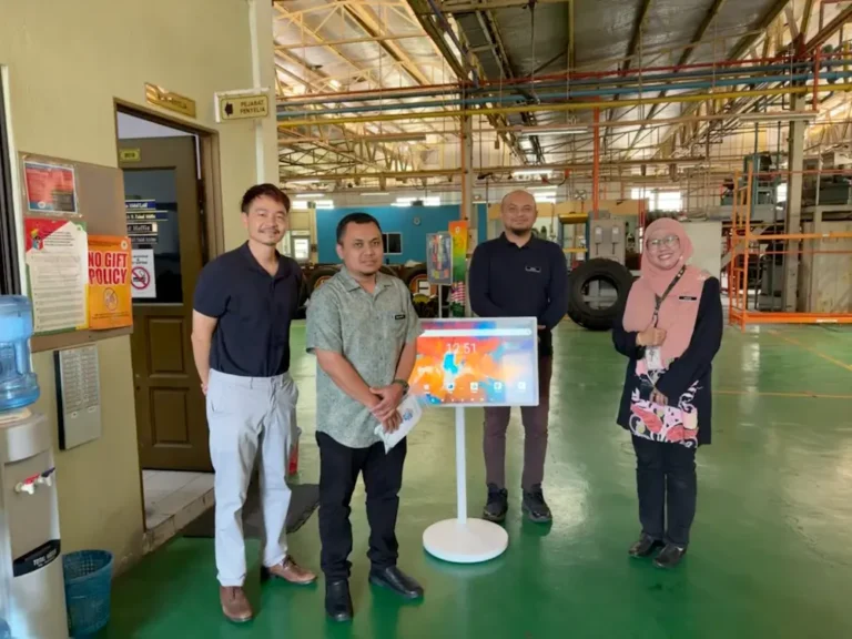 Interactive Arvia FlipTouch display set up at Lembaga Getah Malaysia branch