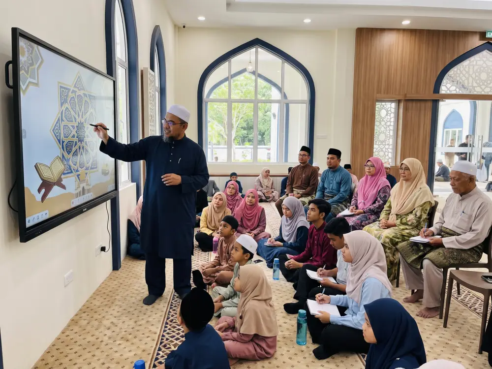 Masjid digitalization connecting different generations through learning and community programmes