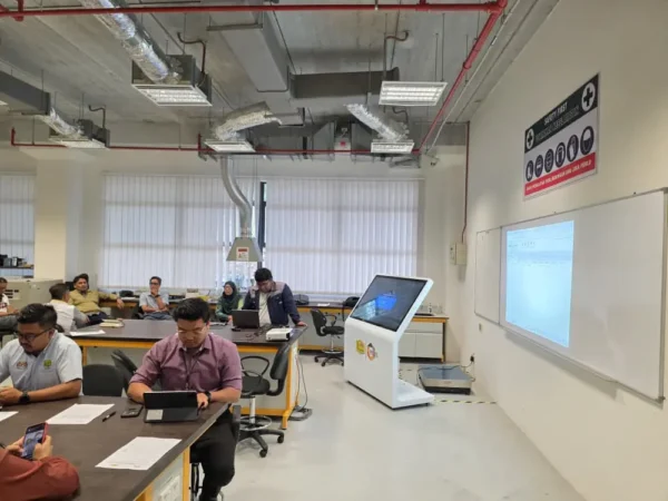 Touchscreen Kiosk Arvia CREaTE Melaka standing in the JKR CREaTE office lobby, delivered by Israk Solutions