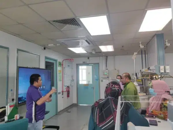jabatan-kimia-malaysia-interactive-smartboard-006