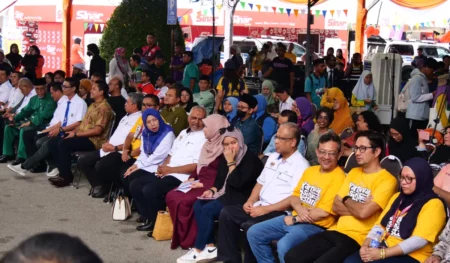karnival pendidikan sinar bestari-smartboard-windows and android-dataran karangkraf-003