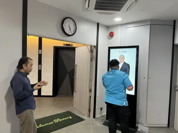 kiosk-55inch-ir(touchscreen)-ezposter-perda-pulau-pinang-002