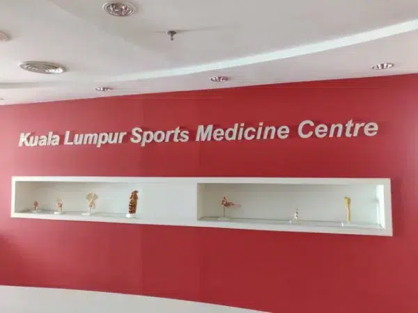 kl-sport-medicine-center-temperature-scanner-fever-screening-001