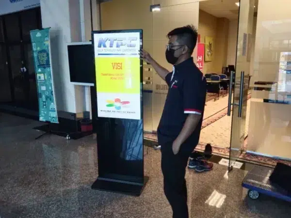 Digital Signage