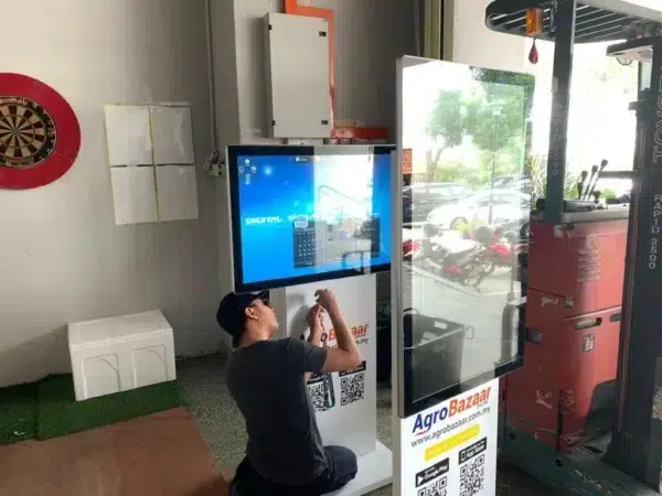lembaga-pemasaran-pertanian-persekutuan-fama-rotatable-touchscreen-floor-standing-kiosk-011